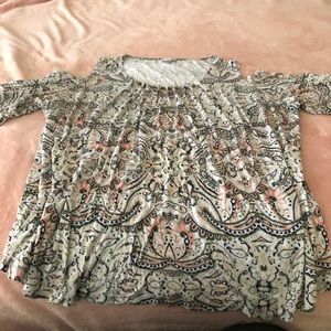 Cold shoulder Paisley Top Avenue